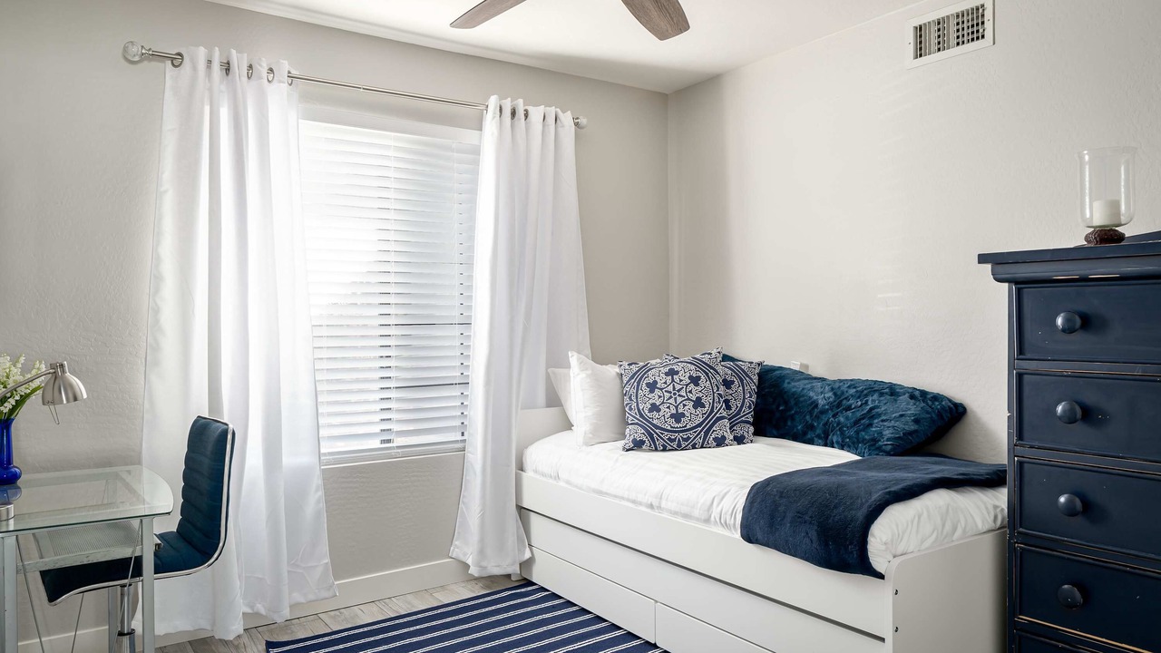 Photo of Bedroom in Alta Mesa Community Association