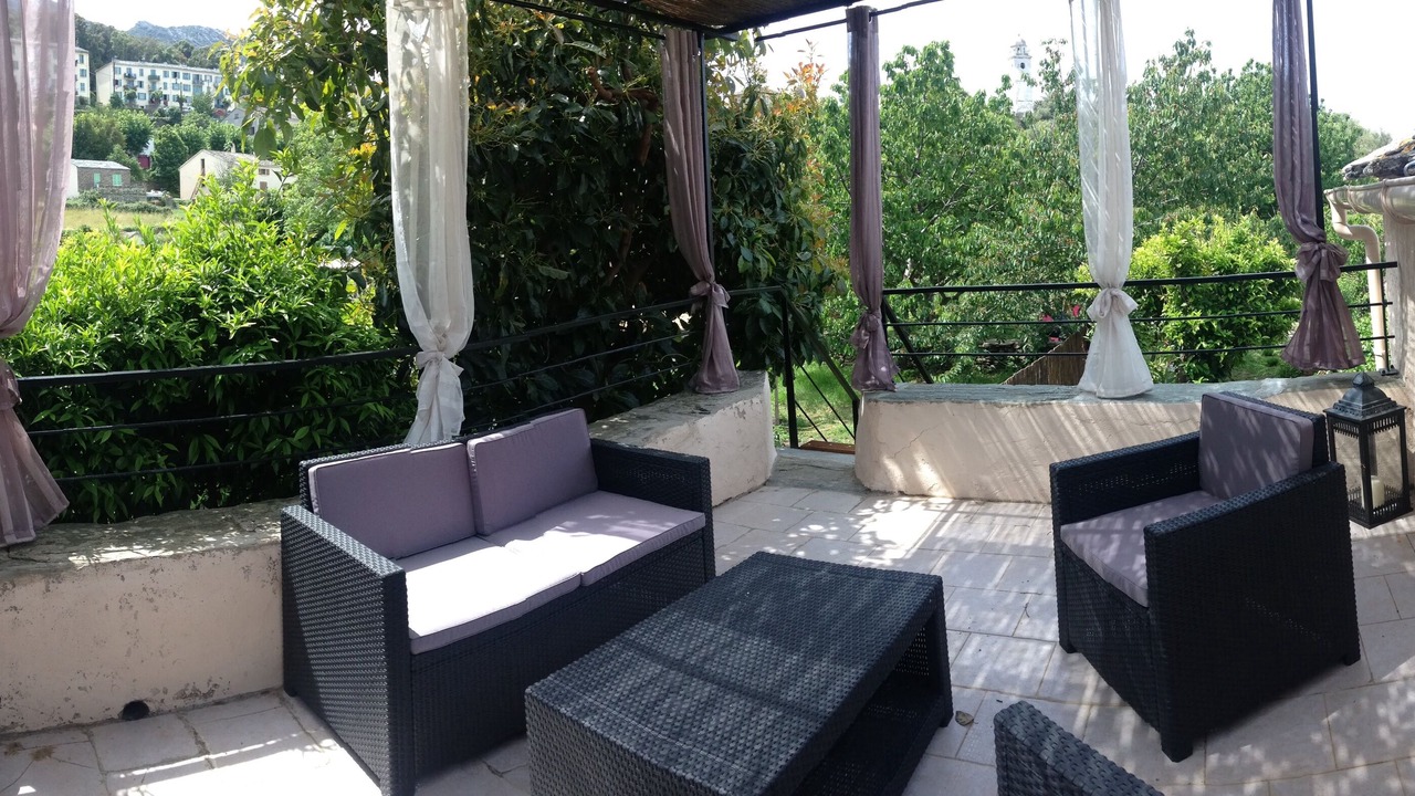 Photo of Outdoor in Canari