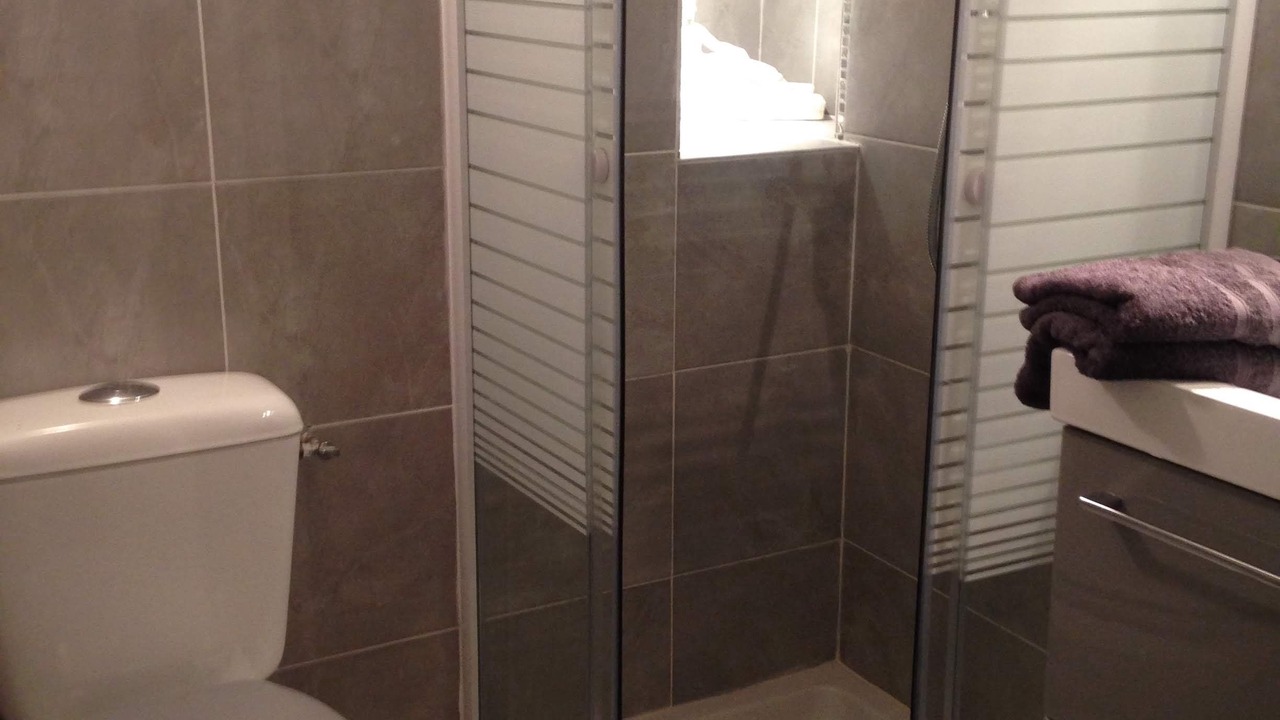 Photo of Bathroom in Canari