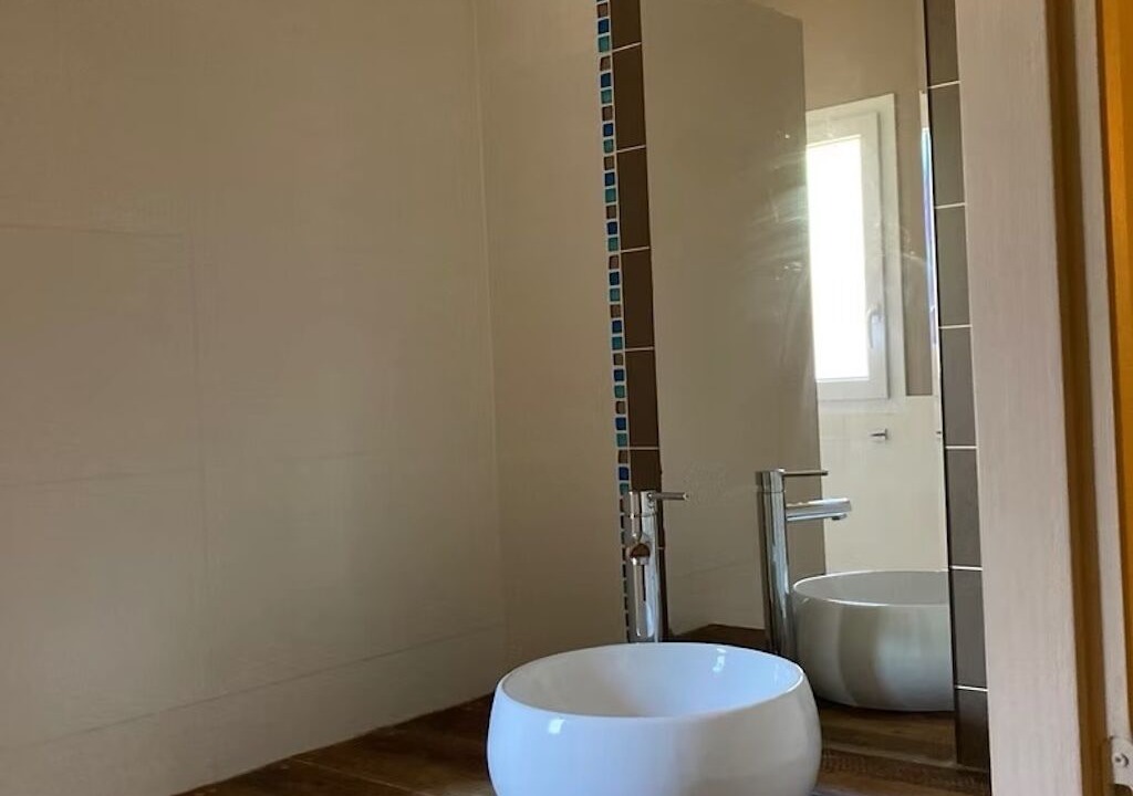 Photo of Bathroom in Solaro