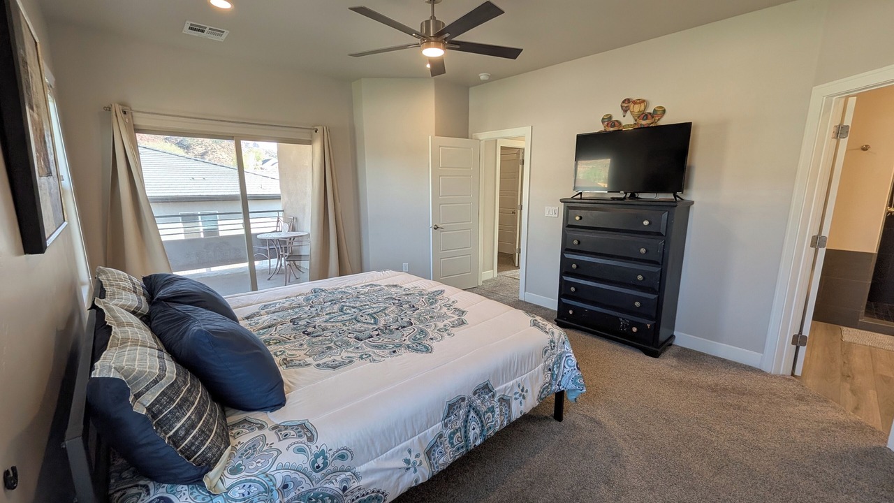 Photo of Bedroom in Hildale