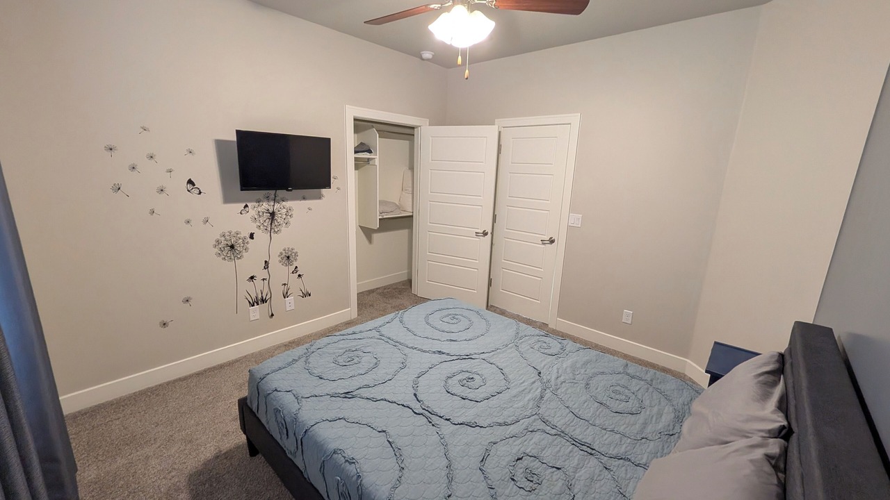 Photo of Bedroom in Hildale