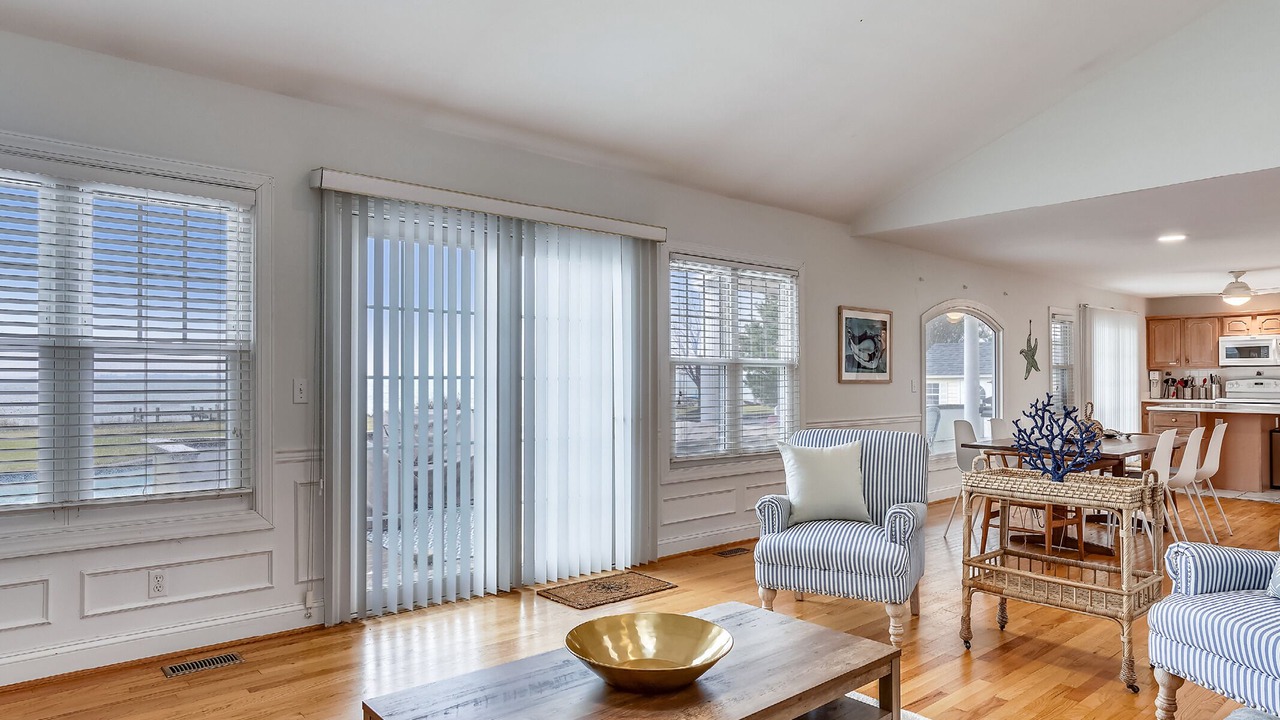 Photo of Livingroom in Grasonville