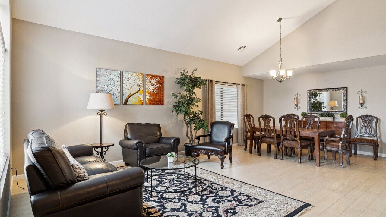 Photo of Livingroom in Gilbert