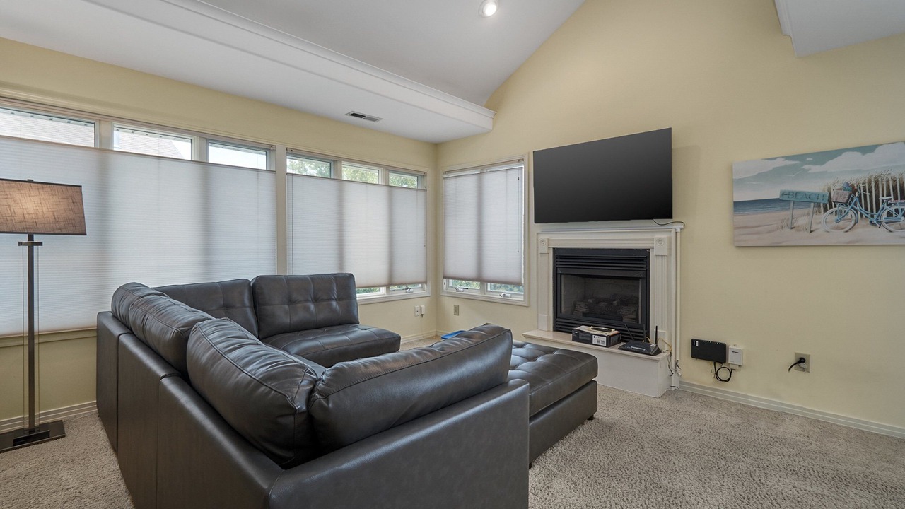 Photo of Livingroom in Northeast Virginia Beach