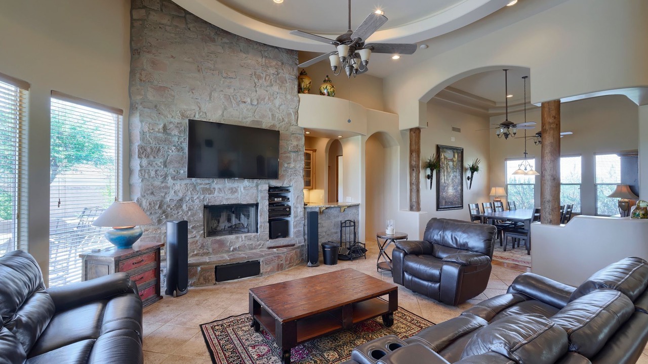 Photo of Livingroom in Anthem