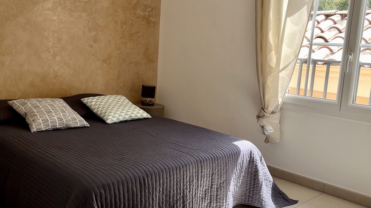 Photo of Bedroom in Oletta