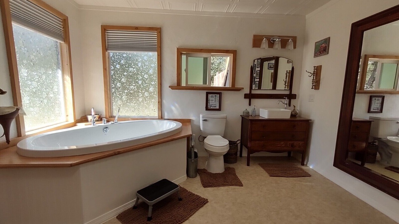 Photo of Bathroom in Miramonte