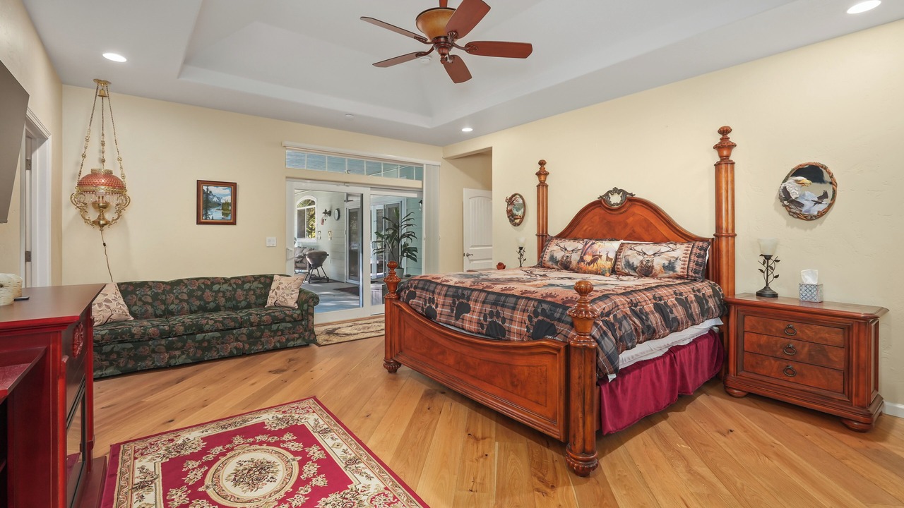 Photo of Bedroom in Oakhurst