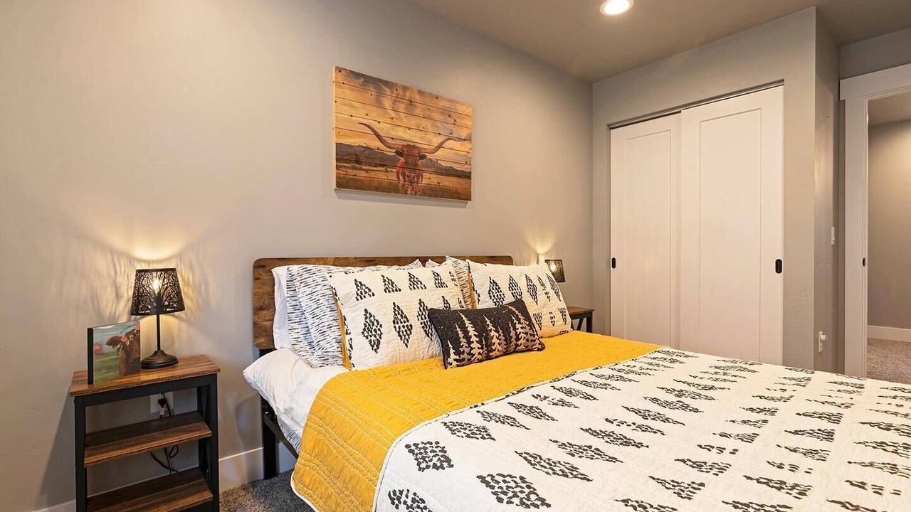 Photo of Bedroom in Franklin to the Fort