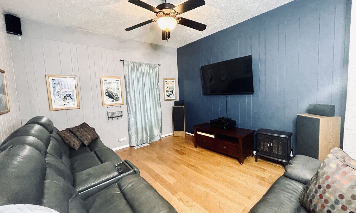 Photo of Livingroom in Sandpoint