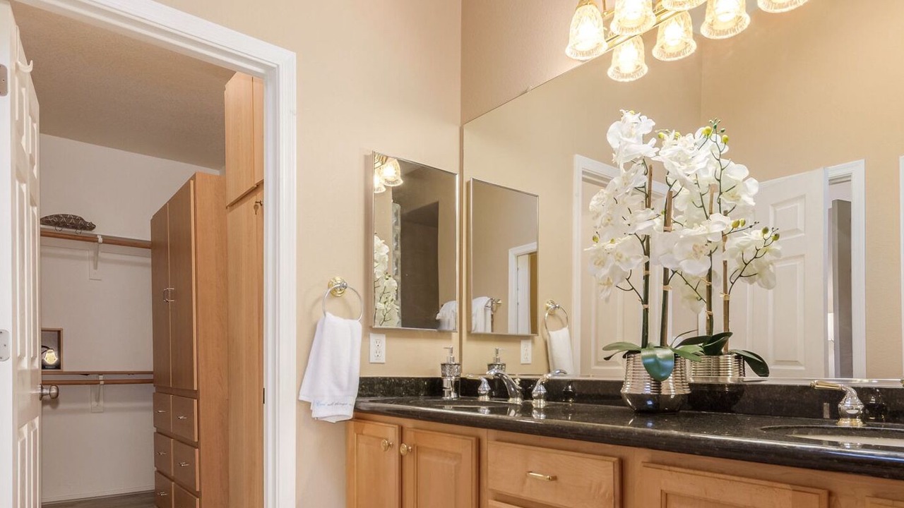 Photo of Bathroom in South Mountain