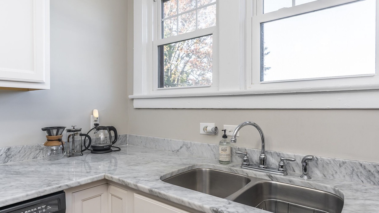 Photo of Kitchen in Hollywood - Mt. Vernon