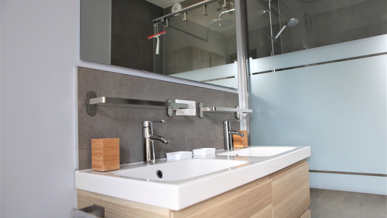 Photo of Bathroom in Belgodere