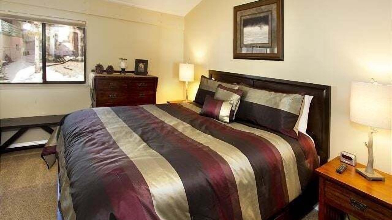 Photo of Bedroom in Mammoth Lakes