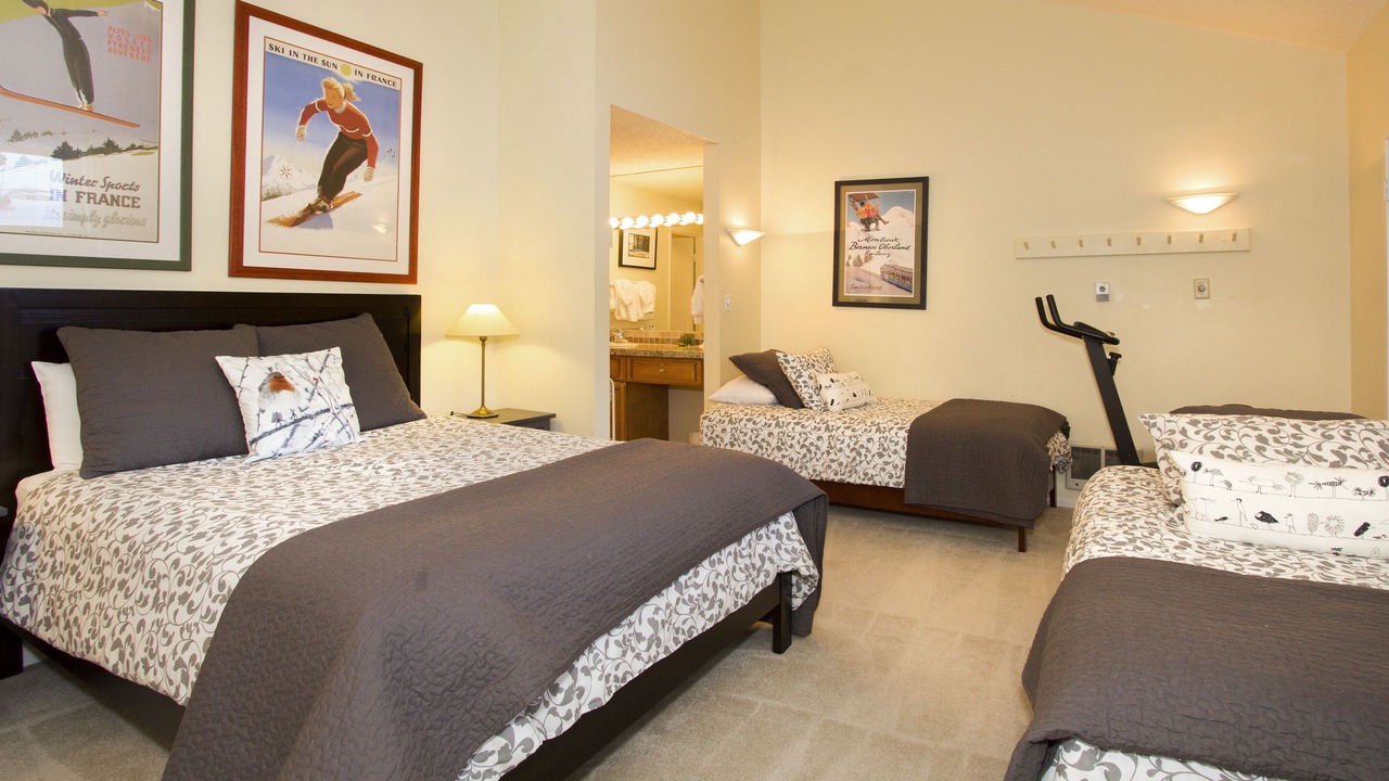 Photo of Bedroom in Mammoth Lakes