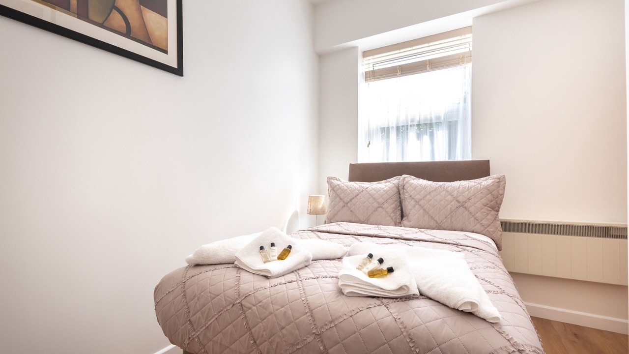 Photo of Bedroom in Southampton