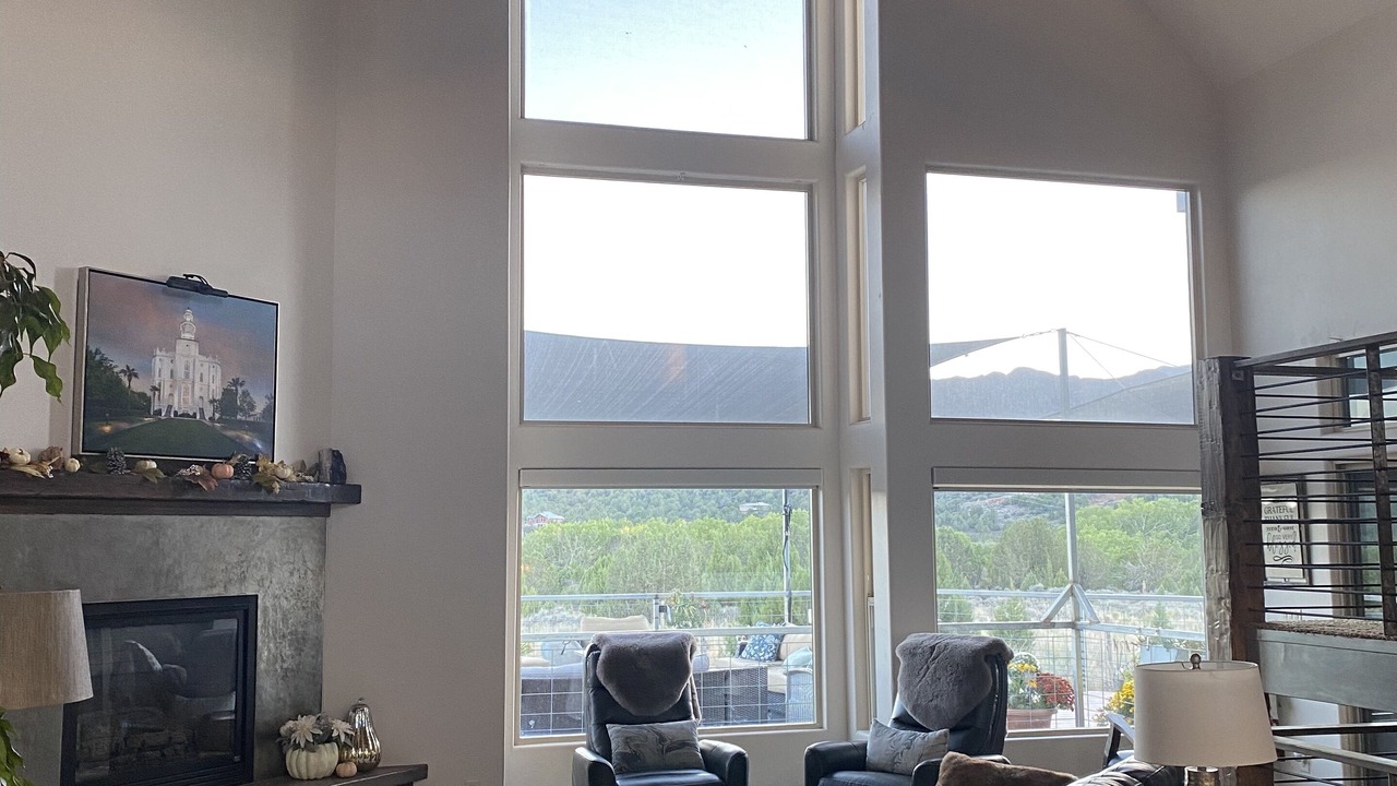 Photo of Livingroom in New Harmony