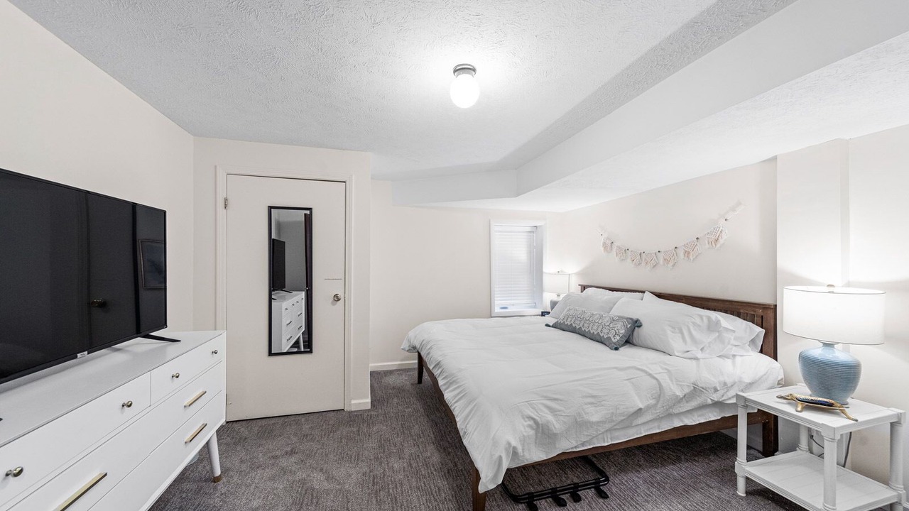 Photo of Bedroom in Cassopolis