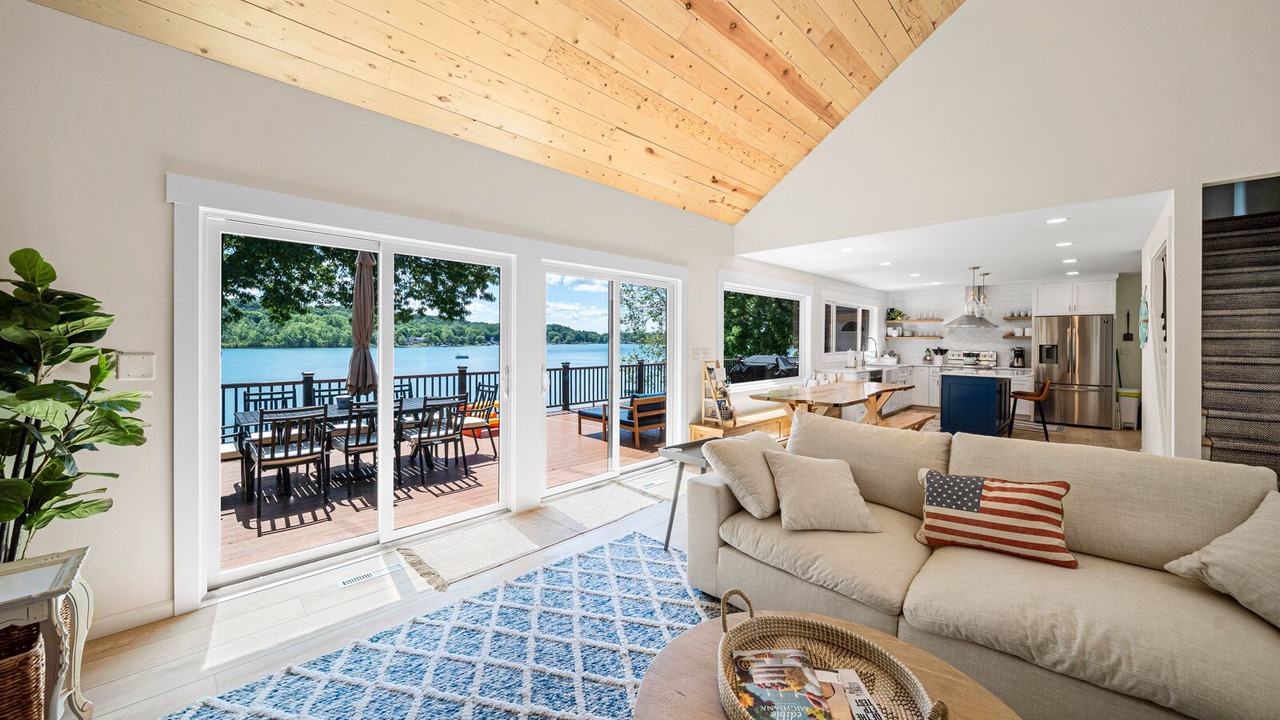 Photo of Livingroom in Cassopolis