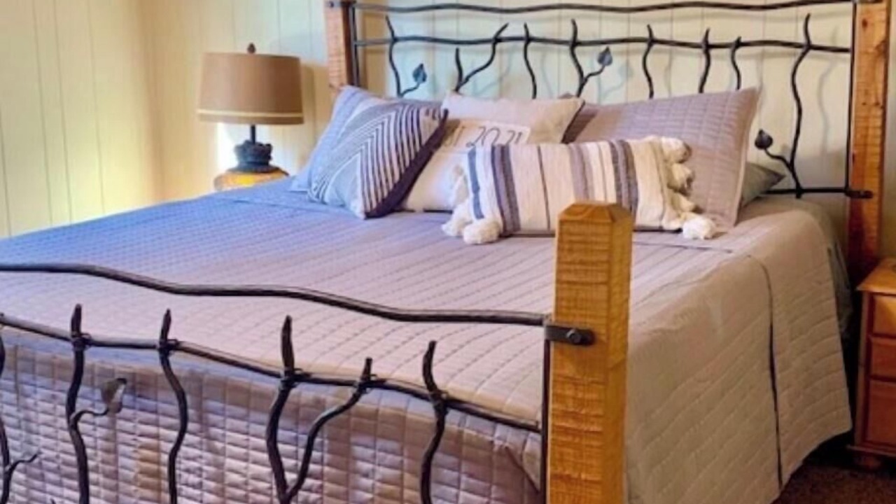 Photo of Bedroom in Sierra Cedars