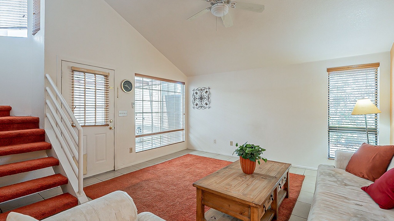 Photo of Livingroom in Tucson