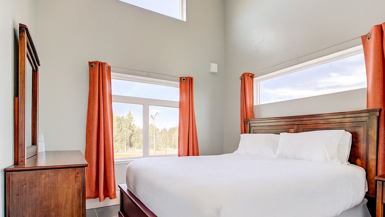 Photo of Bedroom in West Yellowstone