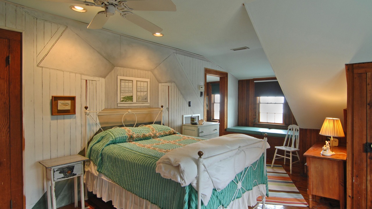 Photo of Bedroom in Sullivan's Island