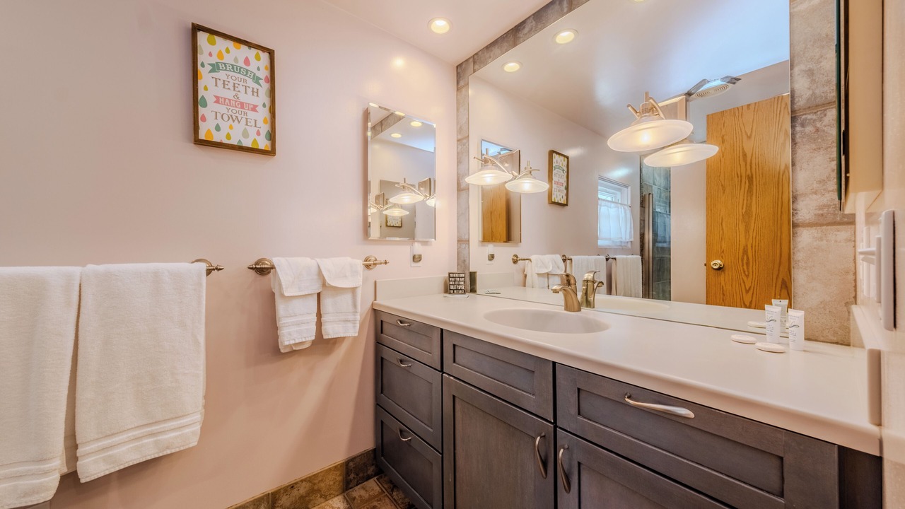 Photo of Bathroom in Panguitch