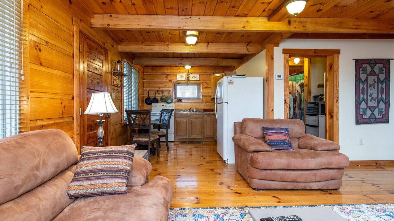 Photo of Livingroom in Campton