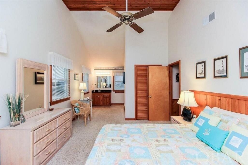 Photo of Bedroom in Corolla