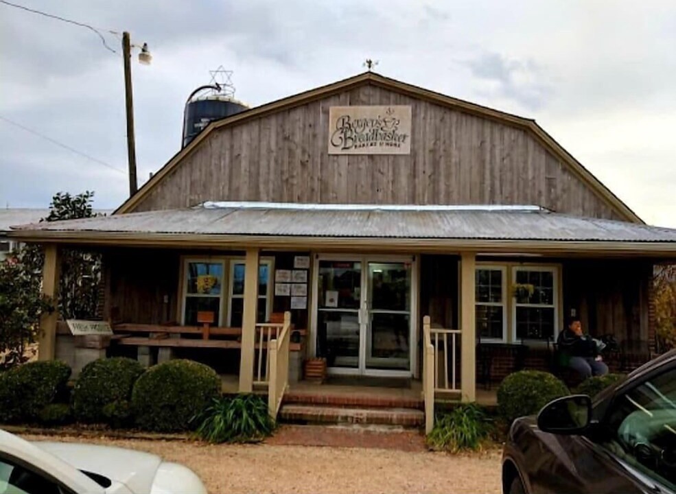 Photo of Buildings in Fentress