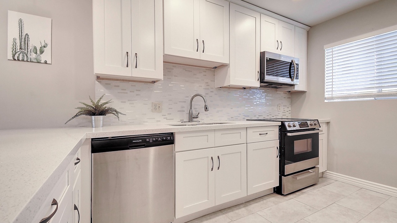 Photo of Kitchen in Fashion Square