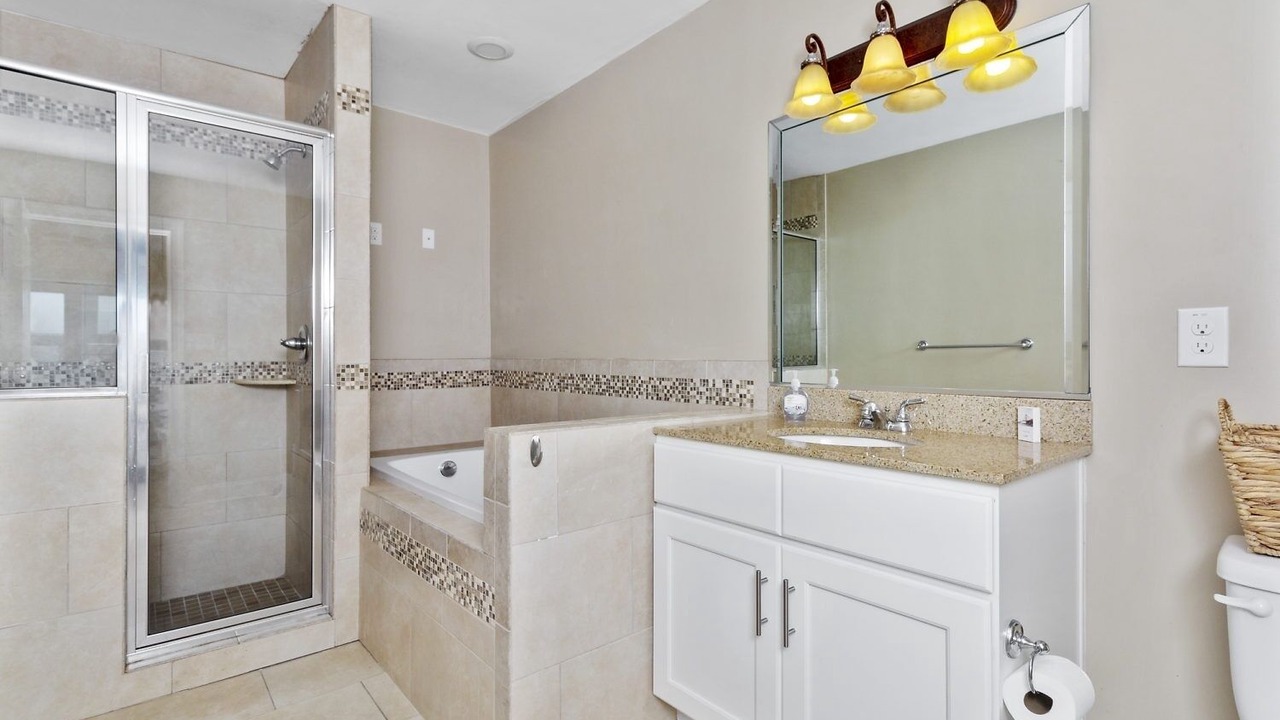 Photo of Bathroom in Willoughby Spit