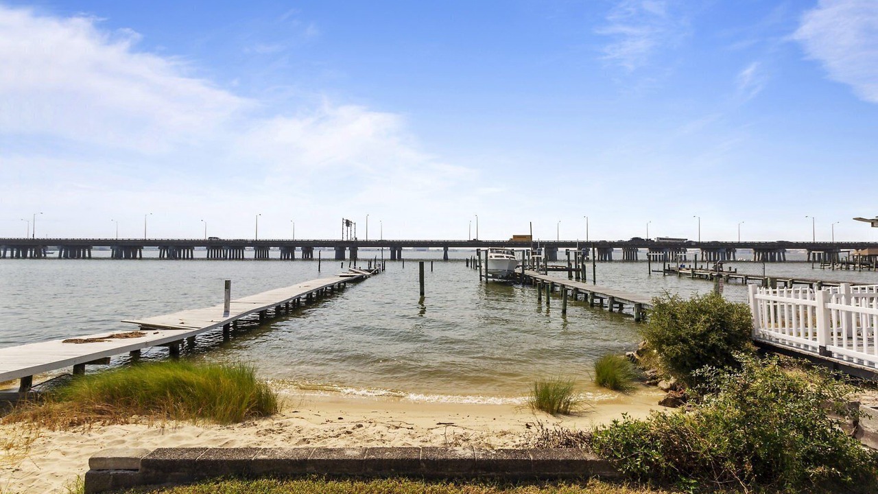 Photo of Outdoor in Willoughby Spit