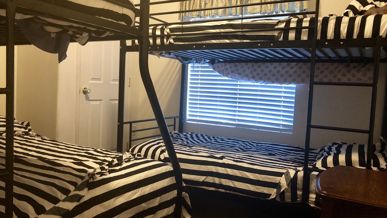 Photo of Bedroom in Posey