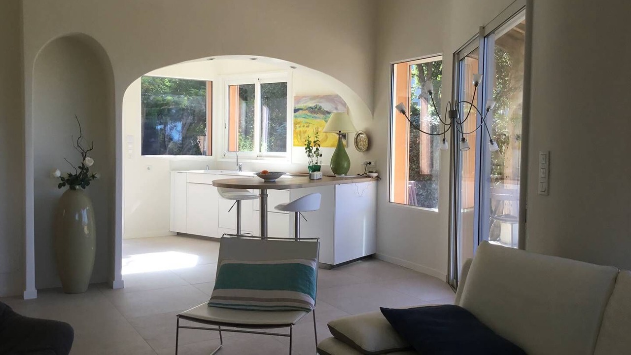 Photo of Livingroom in Cirendinu