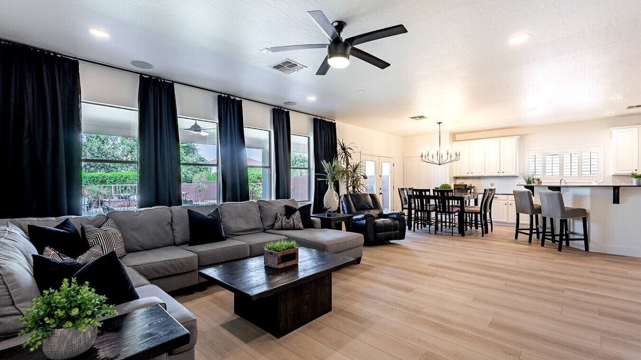 Photo of Bedroom in South Mountain