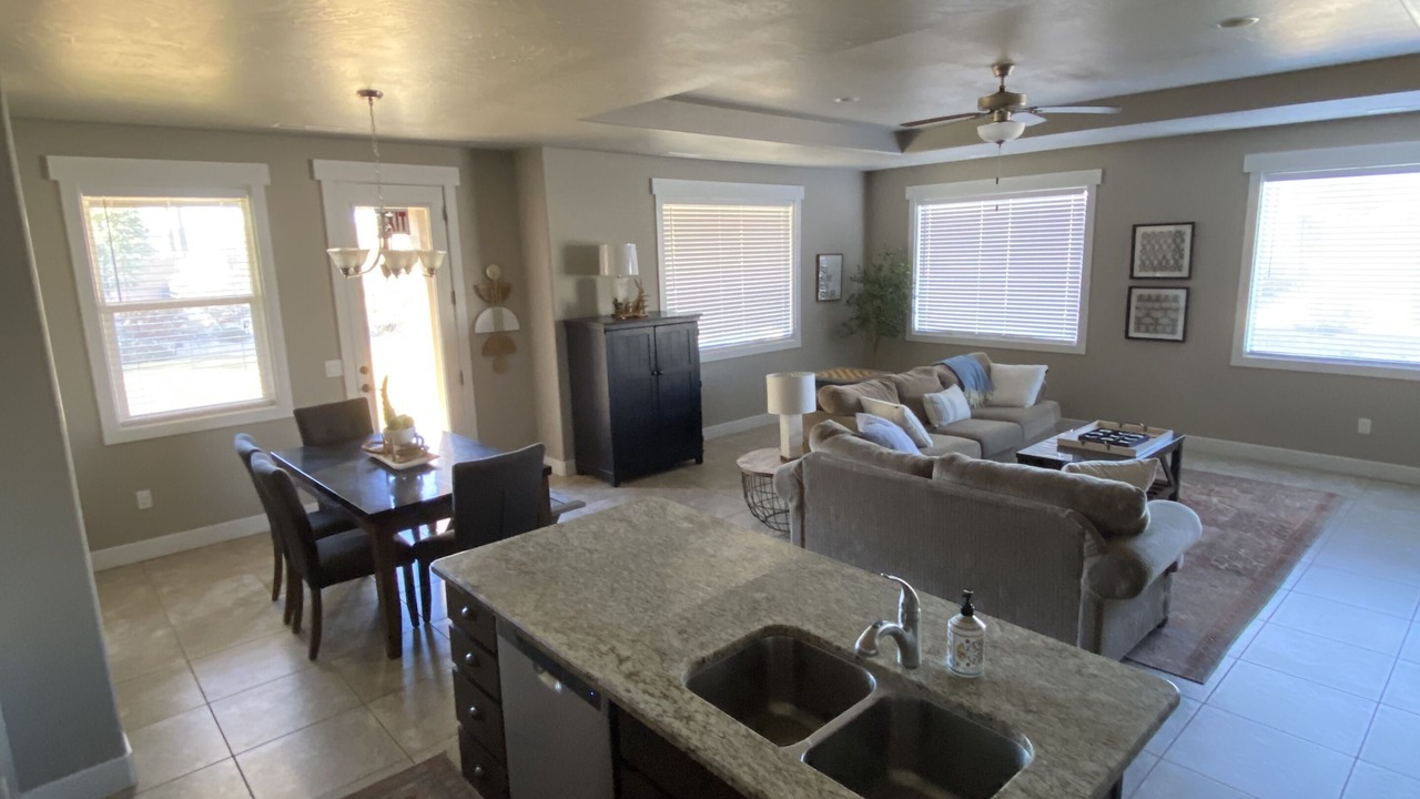 Photo of Livingroom in La Verkin