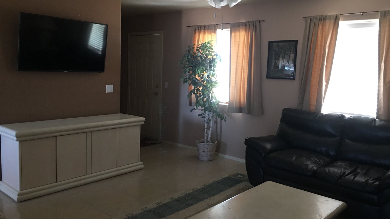 Photo of Livingroom in Tonopah