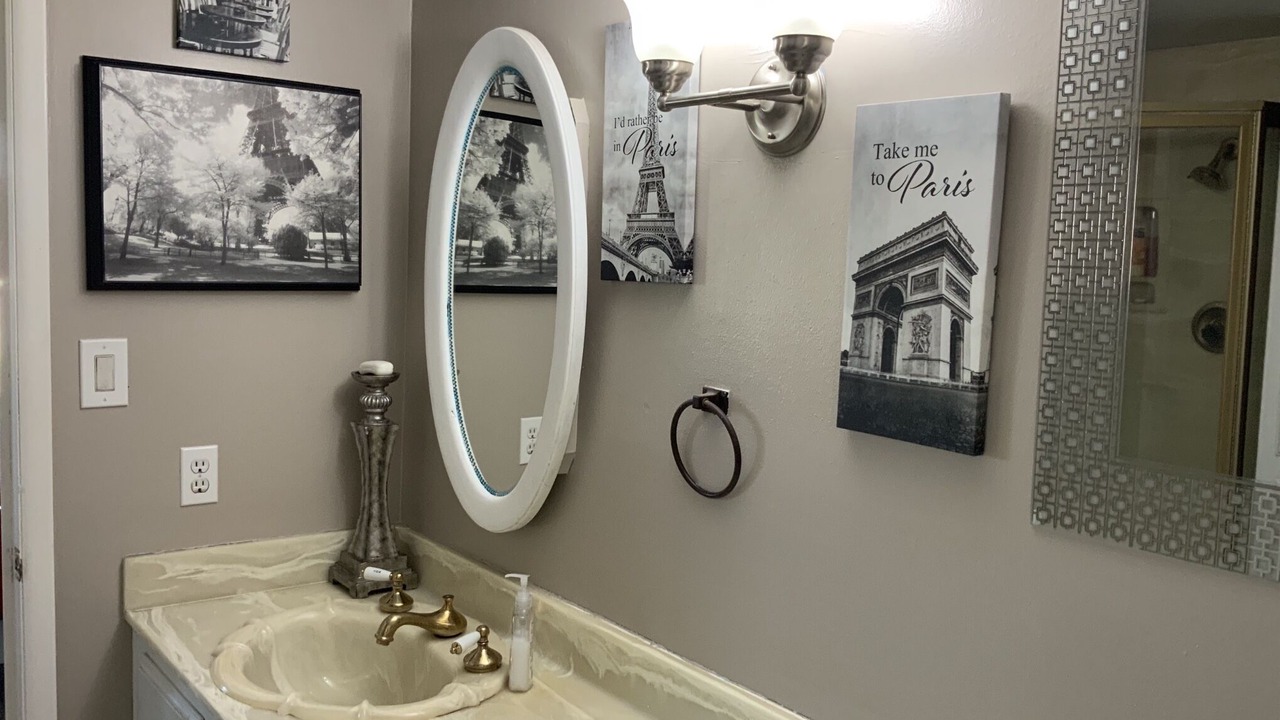 Photo of Bathroom in Greenacres