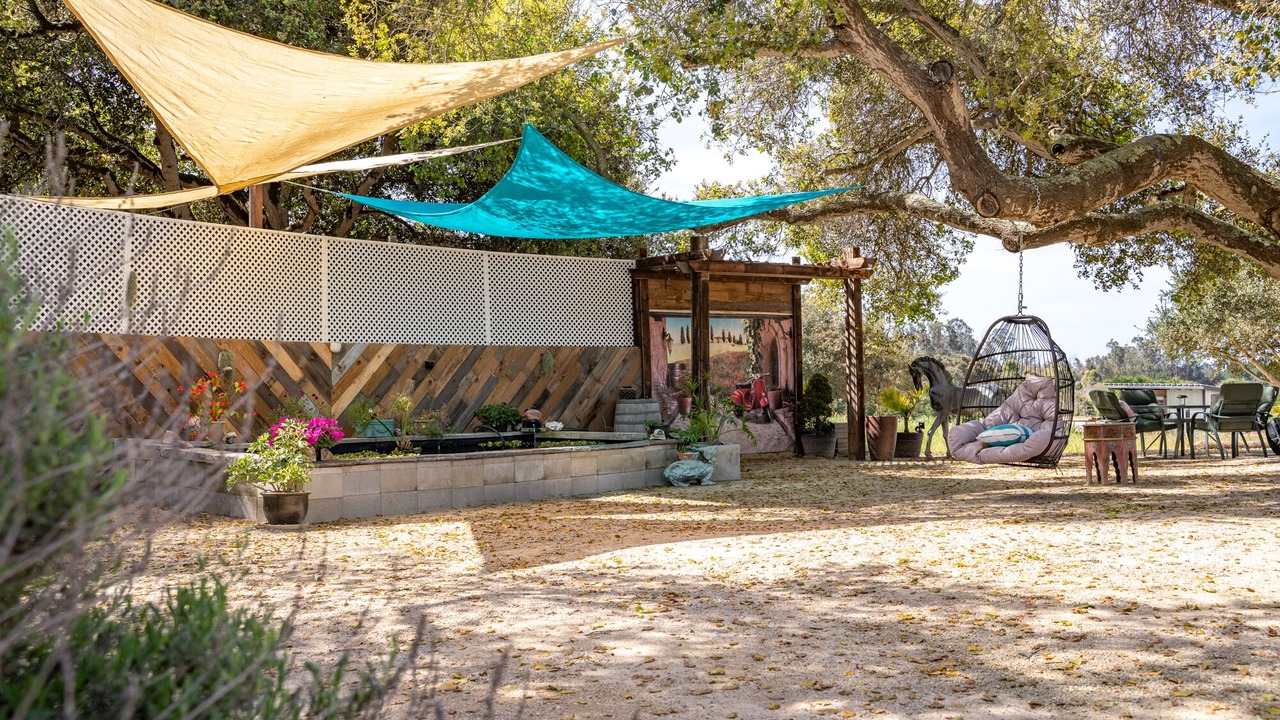Photo of Outdoor in Callender