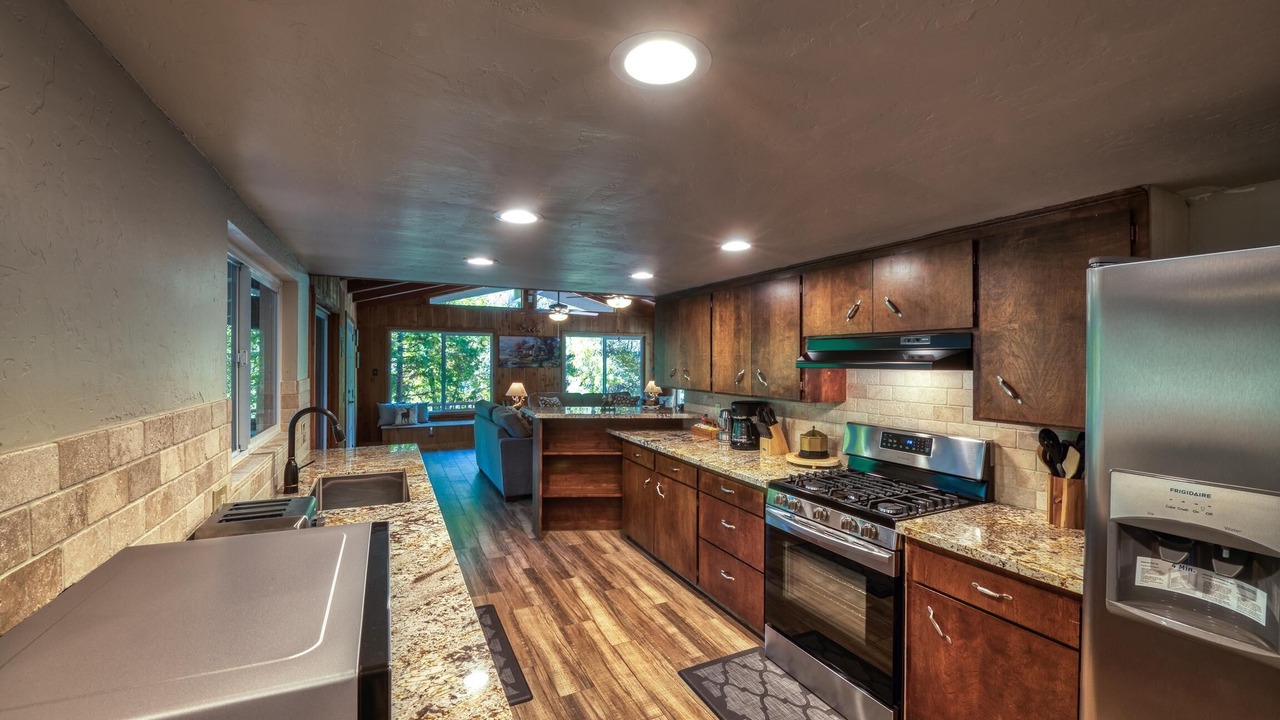 Photo of Kitchen in Yosemite Forks