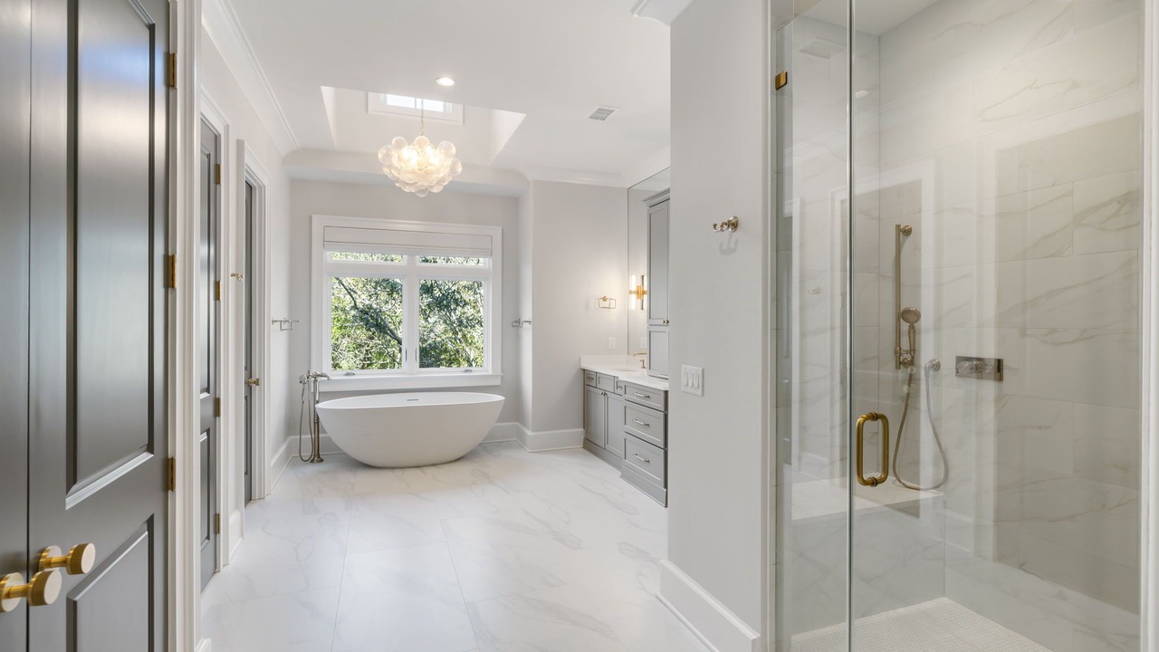 Photo of Bathroom in Vanderhorst Plantation