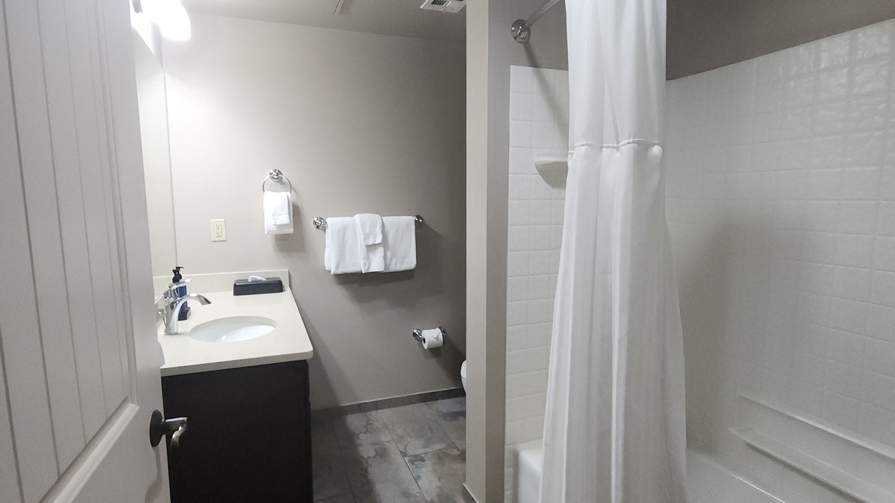 Photo of Bathroom in West Yellowstone