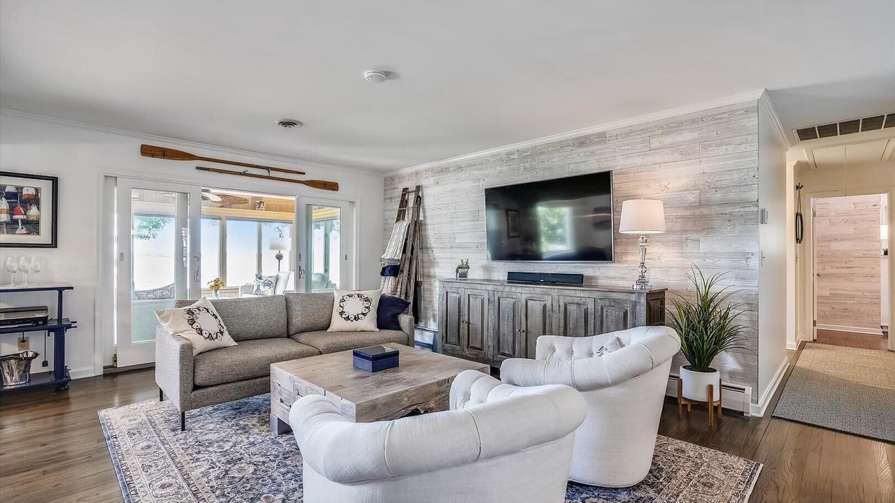 Photo of Livingroom in St. Michaels