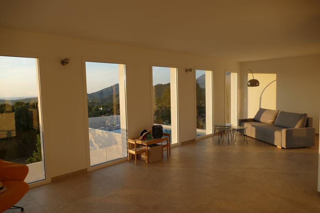 Photo of Livingroom in Oletta