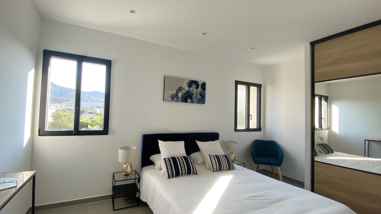 Photo of Bedroom in L'Ile-Rousse