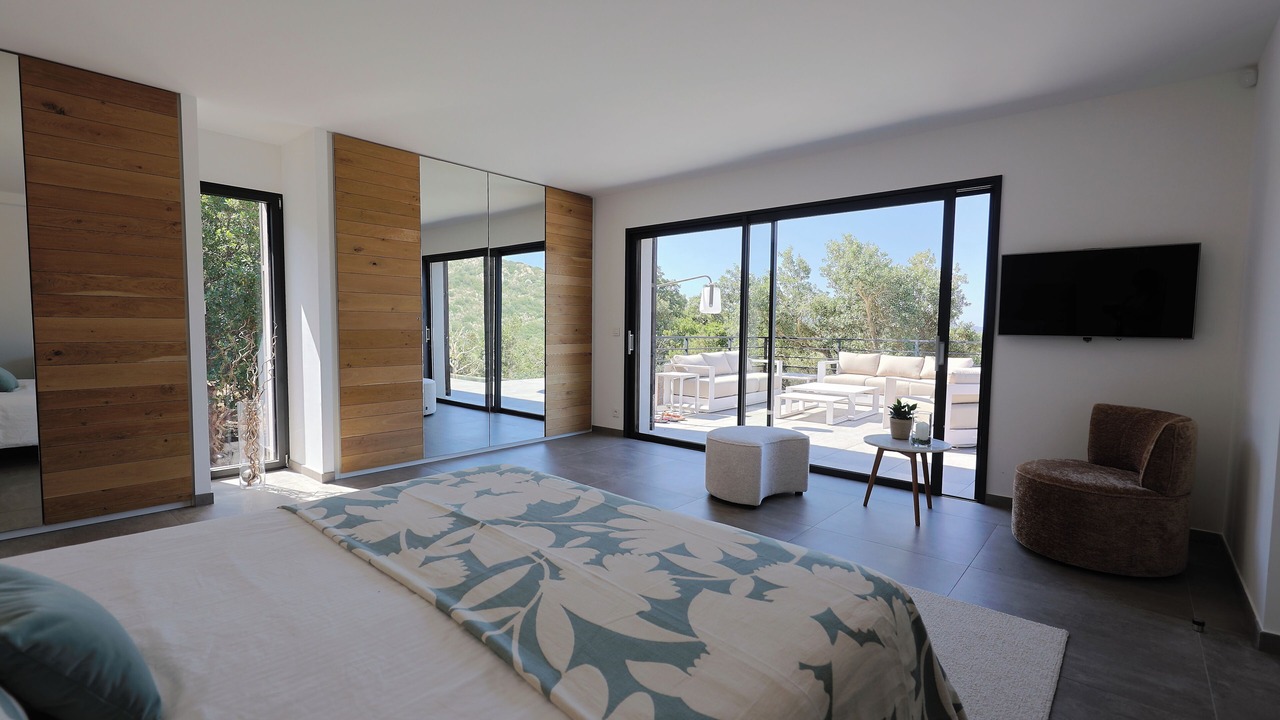 Photo of Bedroom in Figari