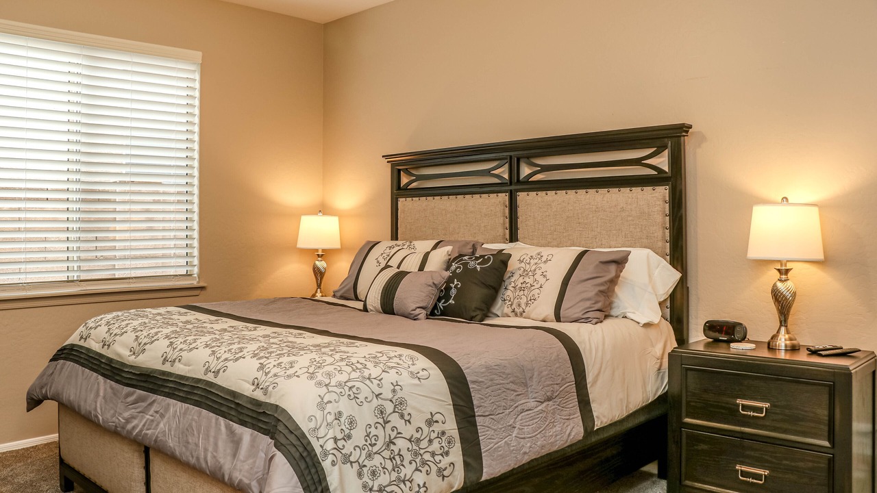 Photo of Bedroom in Val Vista Lakes